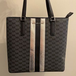 Michael Kors Morgan Md Tote